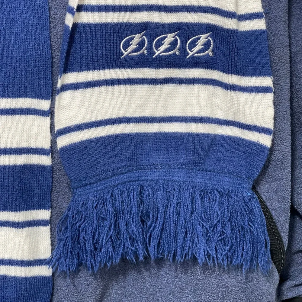 Tampa Bay Lightning Retro NHL Gameday Knit Scarf Embroidered Logo Fringe HitWear